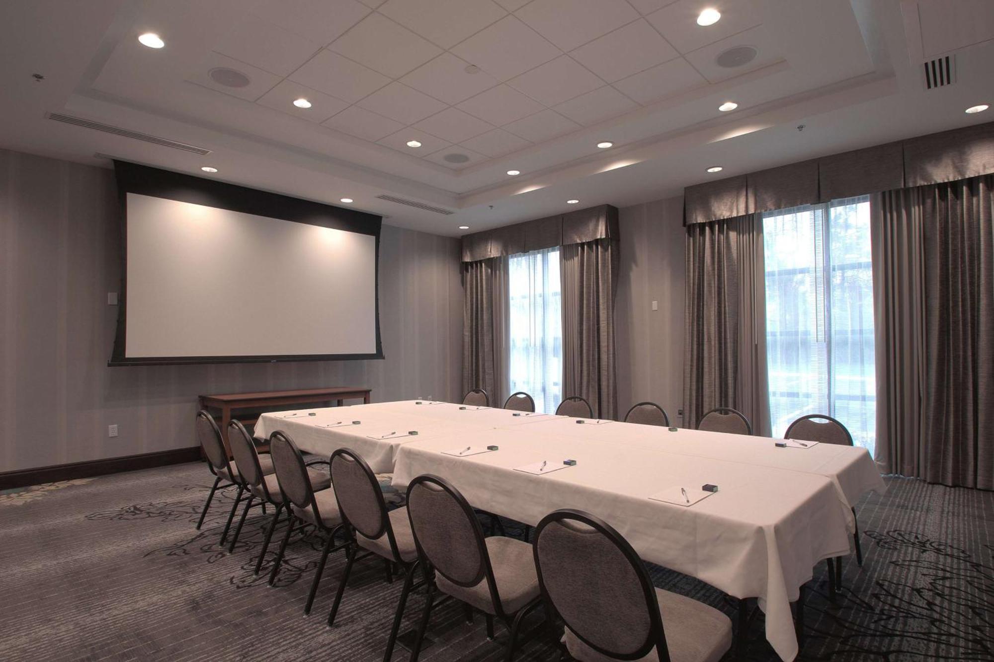 Hampton Inn & Suites Columbus/University Area Exteriör bild