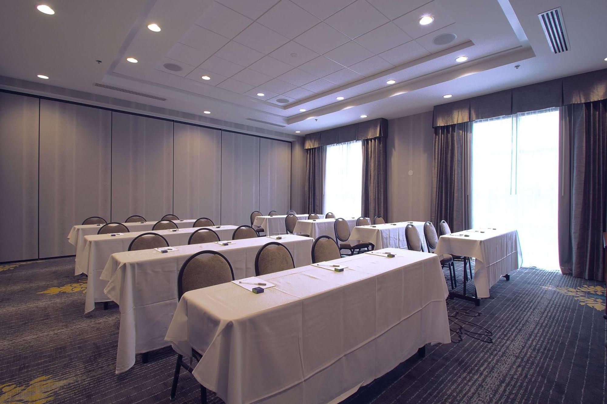 Hampton Inn & Suites Columbus/University Area Exteriör bild