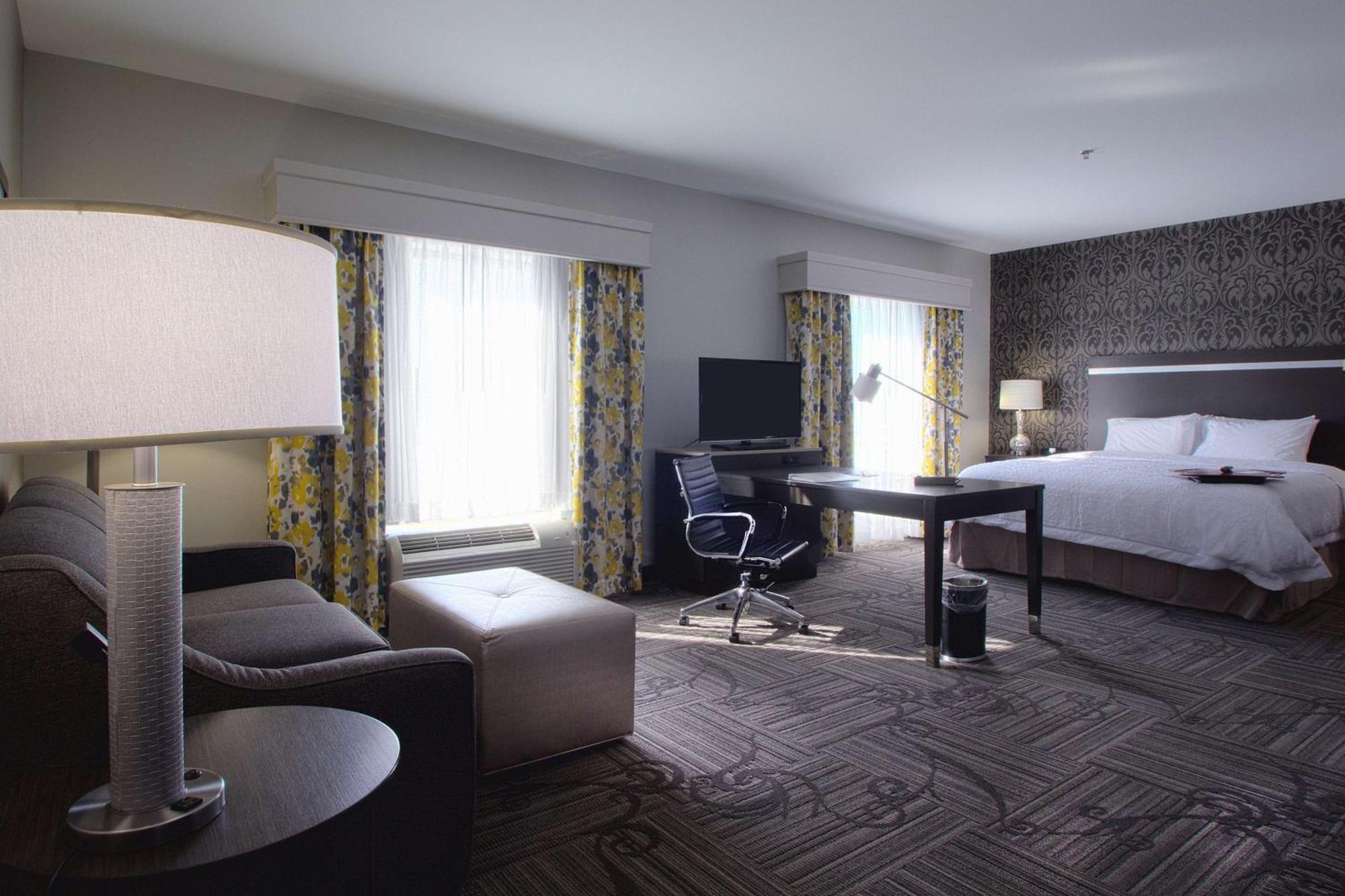 Hampton Inn & Suites Columbus/University Area Exteriör bild