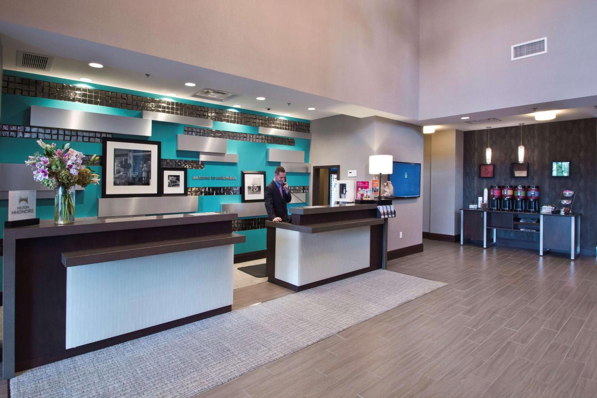 Hampton Inn & Suites Columbus/University Area Exteriör bild