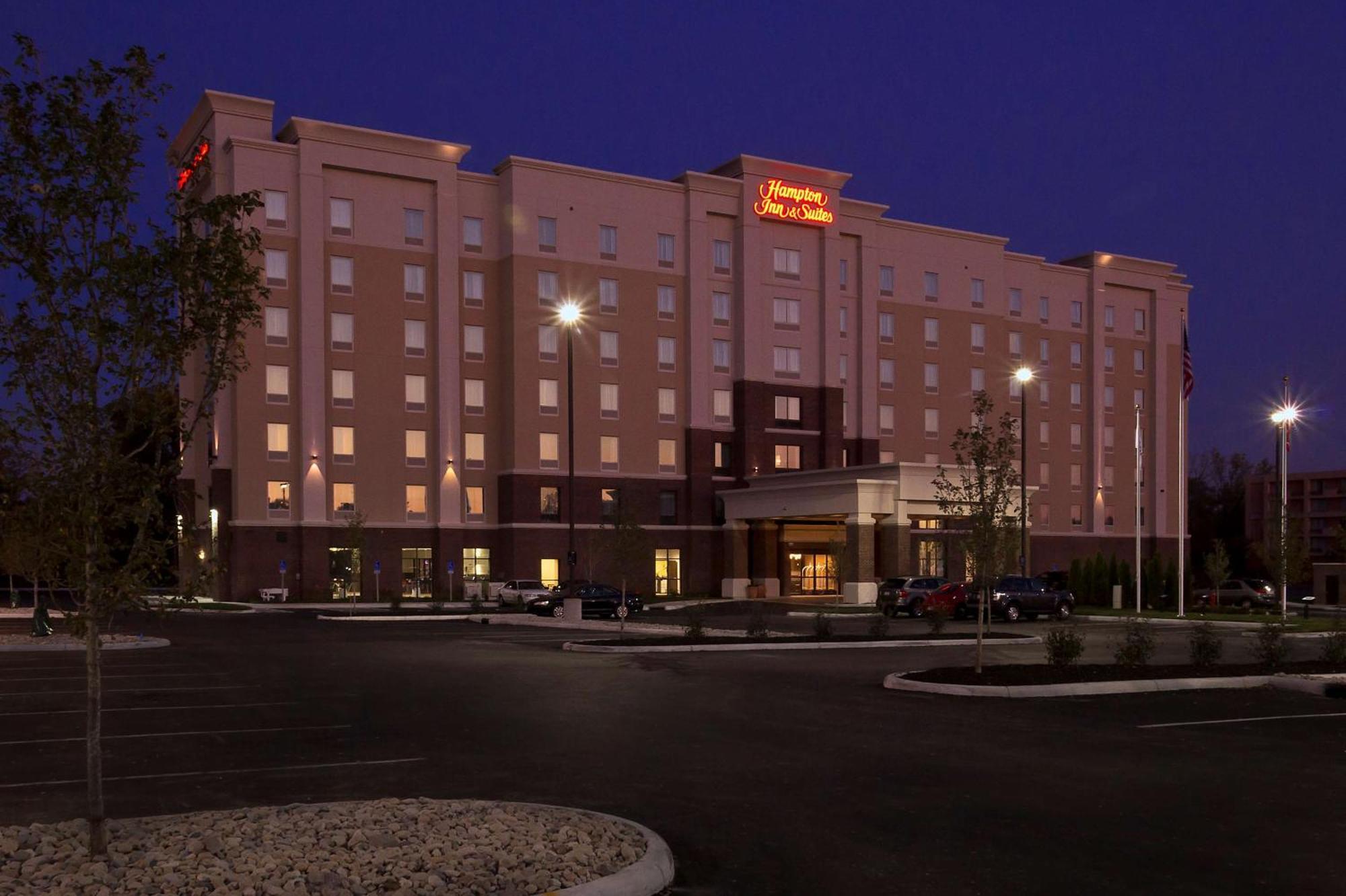 Hampton Inn & Suites Columbus/University Area Exteriör bild
